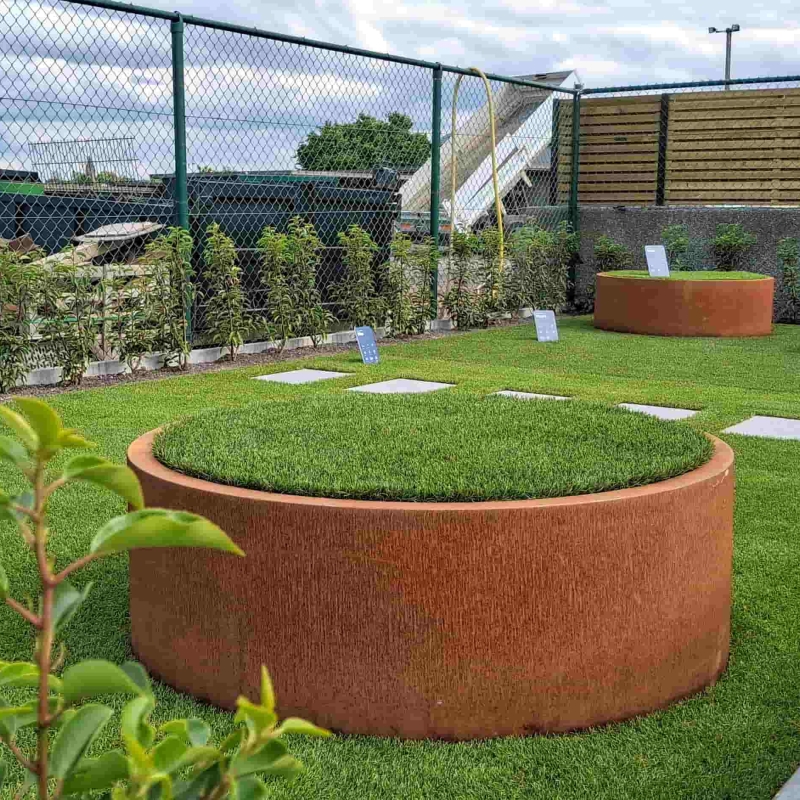 Een foto van de Royal Grass kunstgras kijktuin aangelegd door het Kunstgrascentrum bij Tuinenservice Putman